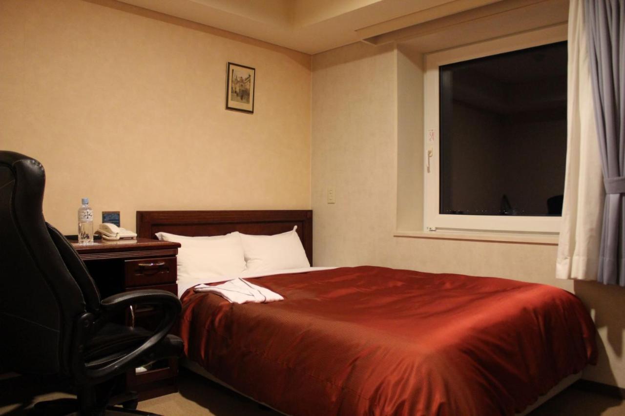 Chitose Station Hotel Exterior photo
